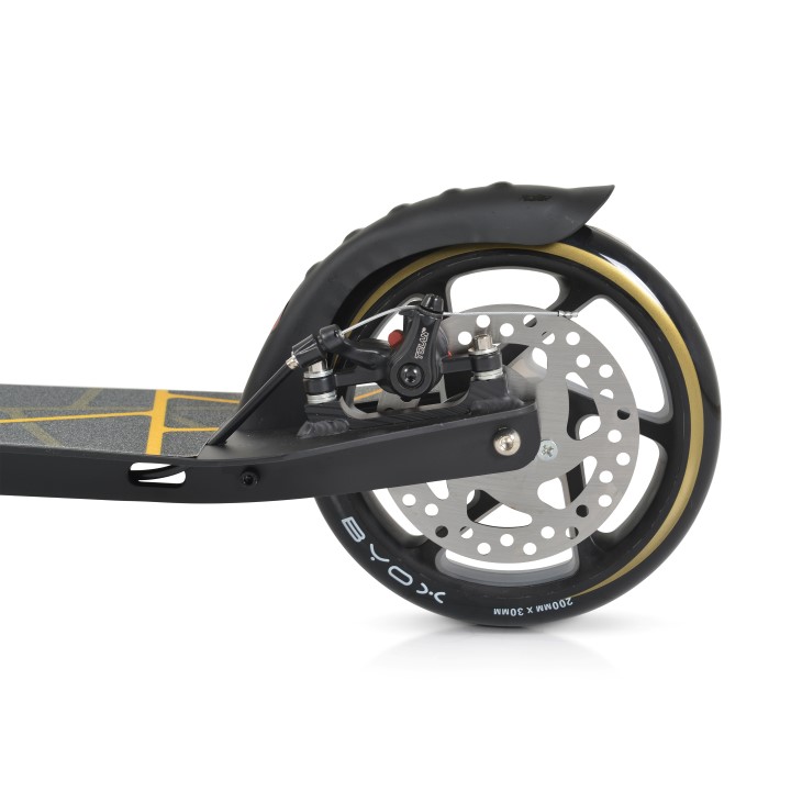 Θα γίνει το αγαπημένο σας πατίνι, καθώς είναι σχεδιασμένο για πολλές περιπέτειες! Διαθέτει αναρτήσεις στους τροχούς οι οποίες απορροφούν τους κραδασμούς στις πιο ανώμαλες επιφάνειες.