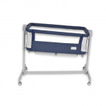 Η φωτογραφία δείχνει Το λίκνο σας επιτρέπει να είστε πάντα κοντά στο μωράκι σας κατά τους πρώτους μήνες της ζωής του.