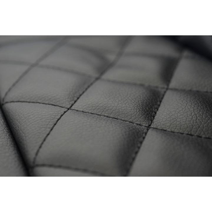 Η φωτογραφία δείχνει Για παιδιά από 37 – 96 μηνών με μέγιστο βάρος έως 30 κιλά.