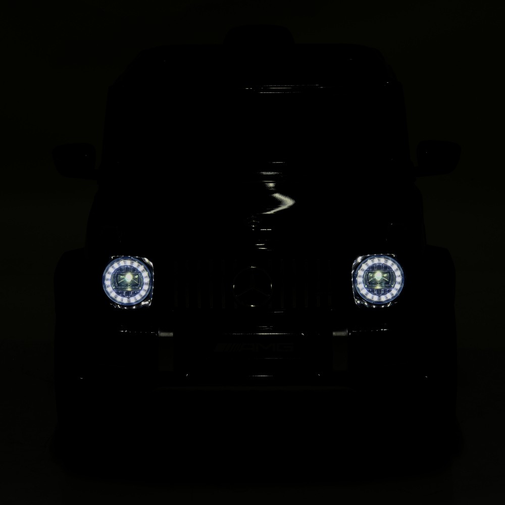 Mercedes-AMG G63 – Πολυτελής διασκέδαση για τους μικρότερους λάτρεις της ταχύτηταςΑφήστε το παιδί σας να βυθιστεί σε έναν κόσμο στυλ και ενθουσιασμού με το ηλεκτρικό αυτοκίνητο Mercedes-AMG G63.