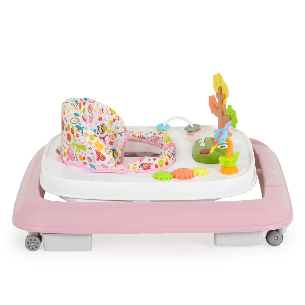 Η φωτογραφία δείχνει Η στράτα Forest της Moni έχει σχεδιαστεί για να κάνει τα πρώτα βήματα του παιδιού σας όχι μόνο ευκολότερα αλλά και πολύ πιο διασκεδαστικά.