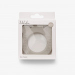 Η φωτογραφία δείχνει Προσφέρετε καταπραϋντική ανακούφιση και αισθητηριακή διέγερση με το οδοντοφυΐας από σιλικόνη πλατίνας – ειδικά σχεδιασμένο για να ανακουφίζει από την ενόχληση της οδοντοφυΐας, υποστηρίζοντας παράλληλα την ανάπτυξη του μωρού σας.