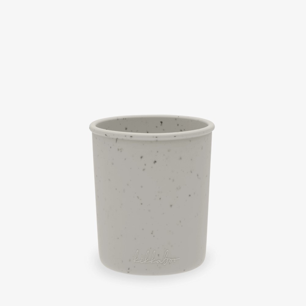 Το Κύπελλο Σιλικόνης Platinum είναι ο ιδανικός σύντροφος για τη μετάβαση του μωρού σας στην ανεξάρτητη κατανάλωση νερού.