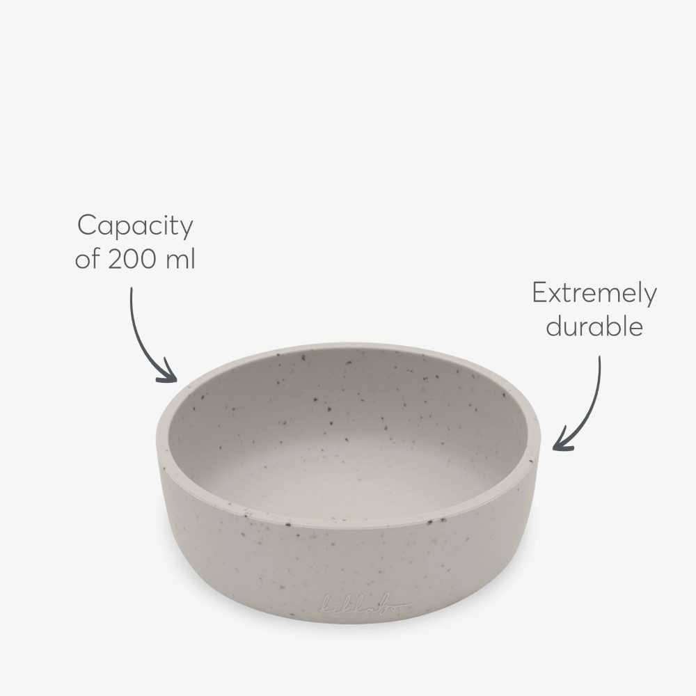 Σετ φαγητού 5 τεμαχίων από σιλικόνη είναι ο ιδανικός σύντροφος για το μωρό σας κατά τη διάρκεια του γεύματος, προσφέροντας όλα όσα χρειάζεται για ασφαλές, ανεξάρτητο και ευχάριστο τάισμα από 6 μηνών και άνω.