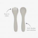 Σετ φαγητού 5 τεμαχίων από σιλικόνη είναι ο ιδανικός σύντροφος για το μωρό σας κατά τη διάρκεια του γεύματος, προσφέροντας όλα όσα χρειάζεται για ασφαλές, ανεξάρτητο και ευχάριστο τάισμα από 6 μηνών και άνω.