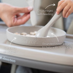 Η φωτογραφία δείχνει Το πιάτο Platinum Silicone έχει σχεδιαστεί για να κάνει τα πρώτα γεύματα του μωρού σας διασκεδαστικά, ασφαλή και εύκολα.