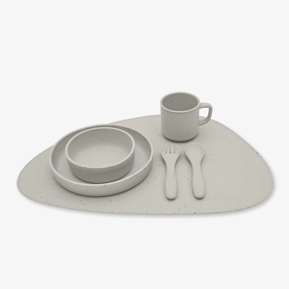 Το σουπλά από σιλικόνη Platinum είναι η τέλεια προσθήκη στην ώρα του φαγητού του μωρού σας, προσφέροντας καθαριότητα και ευελιξία.