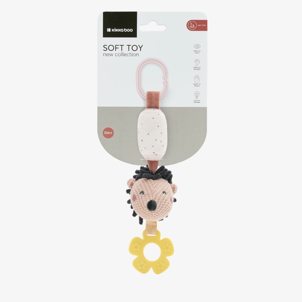 Η φωτογραφία δείχνει Το λούτρινο παιχνίδι με κουδούνισμα είναι ένας απαλός και συναρπαστικός λούτρινος σύντροφος, σχεδιασμένος για να διεγείρει τις αισθήσεις του μωρού σας με απαλούς ήχους και διαδραστικές υφές.