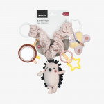 Η λούτρινη γιρλάντα είναι ένα γοητευτικό και ενδιαφέρον αξεσουάρ σχεδιασμένο για να διασκεδάζει το μωρό σας κατά τη διάρκεια των βόλτων.