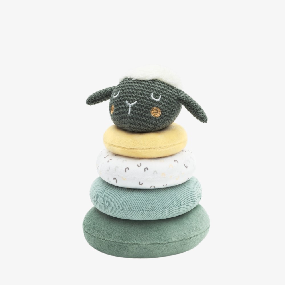 Το παιχνίδι-πύργος στοίβαξης SLEEPY SHEEP είναι ένα διασκεδαστικό και εκπαιδευτικό σετ παιχνιδιού σχεδιασμένο για να ενθαρρύνει την πρώιμη μάθηση και την ανάπτυξη των λεπτών κινητικών δεξιοτήτων.