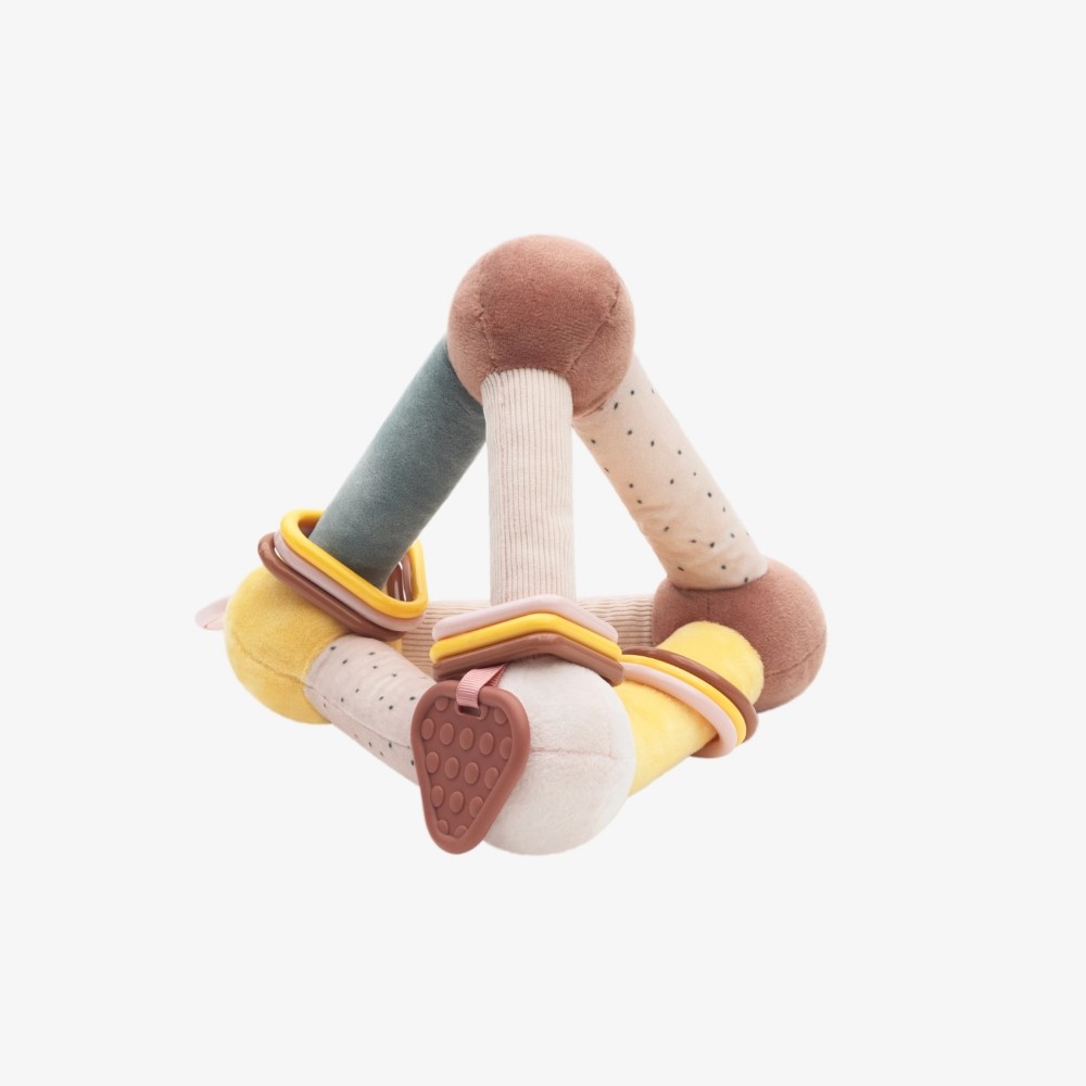 Το τριγωνικό παιχνίδι δραστηριοτήτων είναι ένας διασκεδαστικός και διεγερτικός σύντροφος παιχνιδιού, σχεδιασμένος για να υποστηρίζει την αισθητηριακή και κινητική ανάπτυξη του μωρού σας.