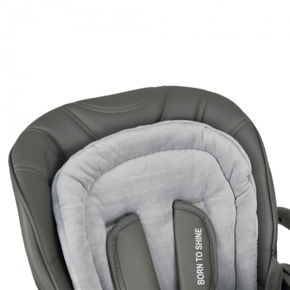 Το καρεκλάκι φαγητού Yum-Yum 2 σε 1 της Bebe Stars&nbsp; είναι η ιδανική επιλογή για γονείς που αναζητούν ένα πολυλειτουργικό και ασφαλές προϊόν για τα παιδιά τους.