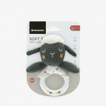 Η φωτογραφία δείχνει Η λούτρινη κουδουνίστρα&nbsp; είναι ένα γοητευτικό και συναρπαστικό πρώτο παιχνίδι για το μικρό σας.