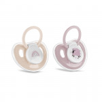 Η φωτογραφία δείχνει Προηγμένη καταπραϋντική θηλήΣτρογγυλό σχήμα θηλήςΠροστατευτικό καπάκι2 οπές αερισμού για επιπλέον ροή αέραΠροηγμένη καταπραϋντική