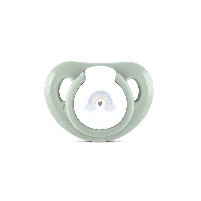 Προηγμένη καταπραϋντική θηλήΣτρογγυλό σχήμα θηλήςΠροστατευτικό καπάκι2 οπές αερισμού για επιπλέον ροή αέραΠροηγμένη καταπραϋντική