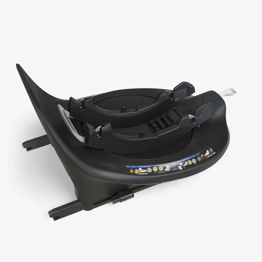 Η περιστρεφόμενη βάση ISOFIX για το κάθισμα αυτοκινήτου i-XTEND εξασφαλίζει απλή, ασφαλή και βολική εγκατάσταση, προσφέροντας στους γονείς επιπλέον ηρεμία σε κάθε ταξίδι.