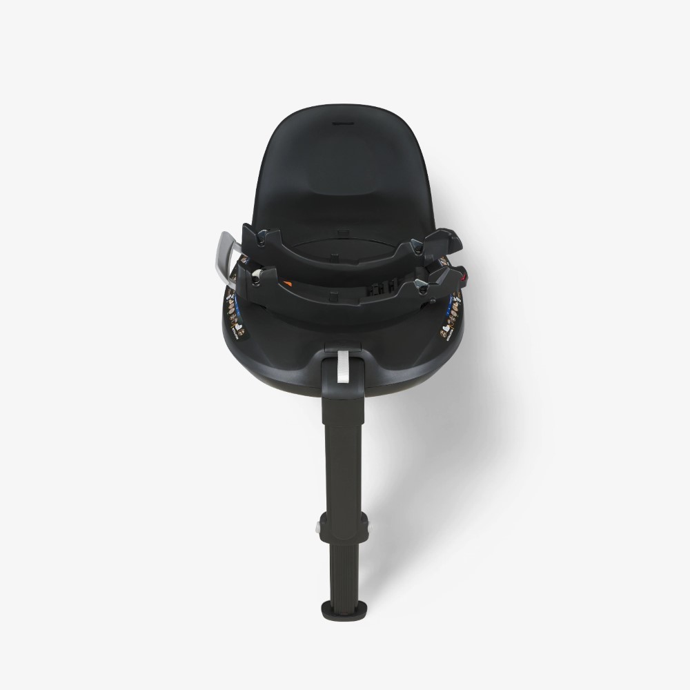 Η περιστρεφόμενη βάση ISOFIX για το κάθισμα αυτοκινήτου i-XTEND εξασφαλίζει απλή, ασφαλή και βολική εγκατάσταση, προσφέροντας στους γονείς επιπλέον ηρεμία σε κάθε ταξίδι.