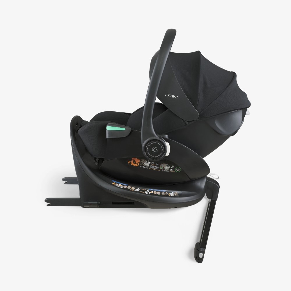 Η φωτογραφία δείχνει Δώστε στο νεογέννητό σας το καλύτερο ξεκίνημα με το κάθισμα αυτοκινήτου i-XTEND – μια ασφαλής και άνετη λύση σχεδιασμένη για βρέφη από 40 έως 87 cm, που καλύπτει όλες τις ηλικίες από νεογέννητο έως περίπου 2 ετών (0-13 kg).