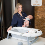 Η νέα πτυσσόμενη μπανιέρα με θερμόμετρο Whale της Bebe Stars ήρθε για να διευκολύνει γονείς και παιδιά για ένα πιο εύκολο και διασκεδαστικό μπάνιο.