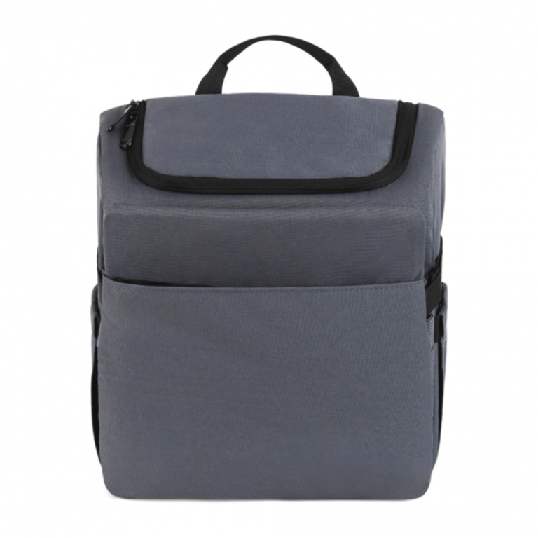 Η φωτογραφία δείχνει Το booster Easy Go είναι η ιδανική λύση για εσάς για να τα έχετε όλα τακτοποιημένα, καθώς και για το παιδάκι σας, ώστε να απολαμβάνει κάθε σας εξόρμηση!Το Easy Go booster είναι ένα φορητό καρεκλάκι φαγητού, το οποίο δημιουργήθηκε ώστε να βοηθάει το παιδάκι σας να κάθεται άνετα κ