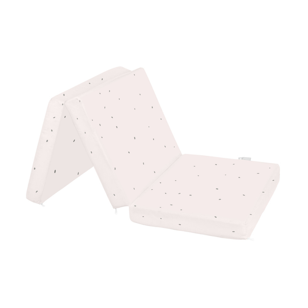 Η φωτογραφία δείχνει Εξασφαλίστε άνεση και ευκολία για το μωρό σας όπου κι αν πάτε με το πτυσσόμενο στρώμα HEDGE HUGS.