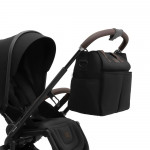 Dovadi Fly 2 σε 1 MIDNIGHT BLACK – Στυλ, άνεση & πρακτικότητα σε κάθε βόλταΓιατί να το επιλέξετεΤο πολυκαρότσι Dovadi Fly 2 σε 1 σε κομψό χρώμα MIDNIGHT BLACK είναι η ιδανική επιλογή για γονείς που αναζητούν μοντέρνο design, πρακτικές λύσεις και απόλυτη ασφάλεια.