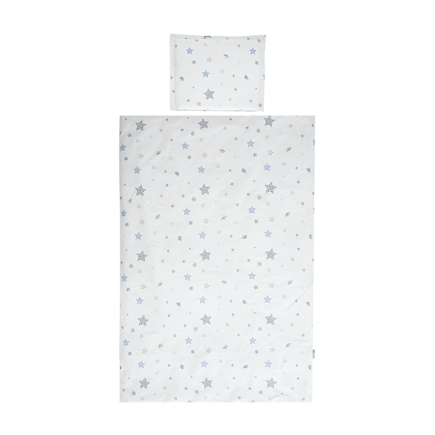 Η φωτογραφία δείχνει ΣΕΤ ΠΡΟΙΚΑΣ ΜΩΡΟΥ 5 ΤΕΜ ΚΑΤΑΣΚΕΥΑΣΜΕΝΟ ΑΠΟ 100% ΒΑΜΒΑΚΕΡΑ ΚΑΙ ΥΠΟΑΛΛΕΡΓΙΚΑ ΥΦΑΣΜΑΤΑ.