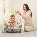 Η φωτογραφία δείχνει LORELLI ΧΑΛΑΚΙ ΔΡΑΣΤΗΡΙΟΤΗΤΩΝ ΜΕ ΠΙΑΝΟ 'MY FIRST PIANO'Αψίδα με 4 παιχνίδια και έναν καθρέφτη σε σχήμα λουλουδιούΞαπλώστε για να παίξετεΜαλακό υφασμάτινο υπόστρωμαΑνάπτυξη κινητικών δεξιοτήτωνΠροώθηση της ικανότητας σκέψηςΤο πιάνο μπορεί να χρησιμοποιηθεί ανεξάρτηταΜέγεθος: 73x6