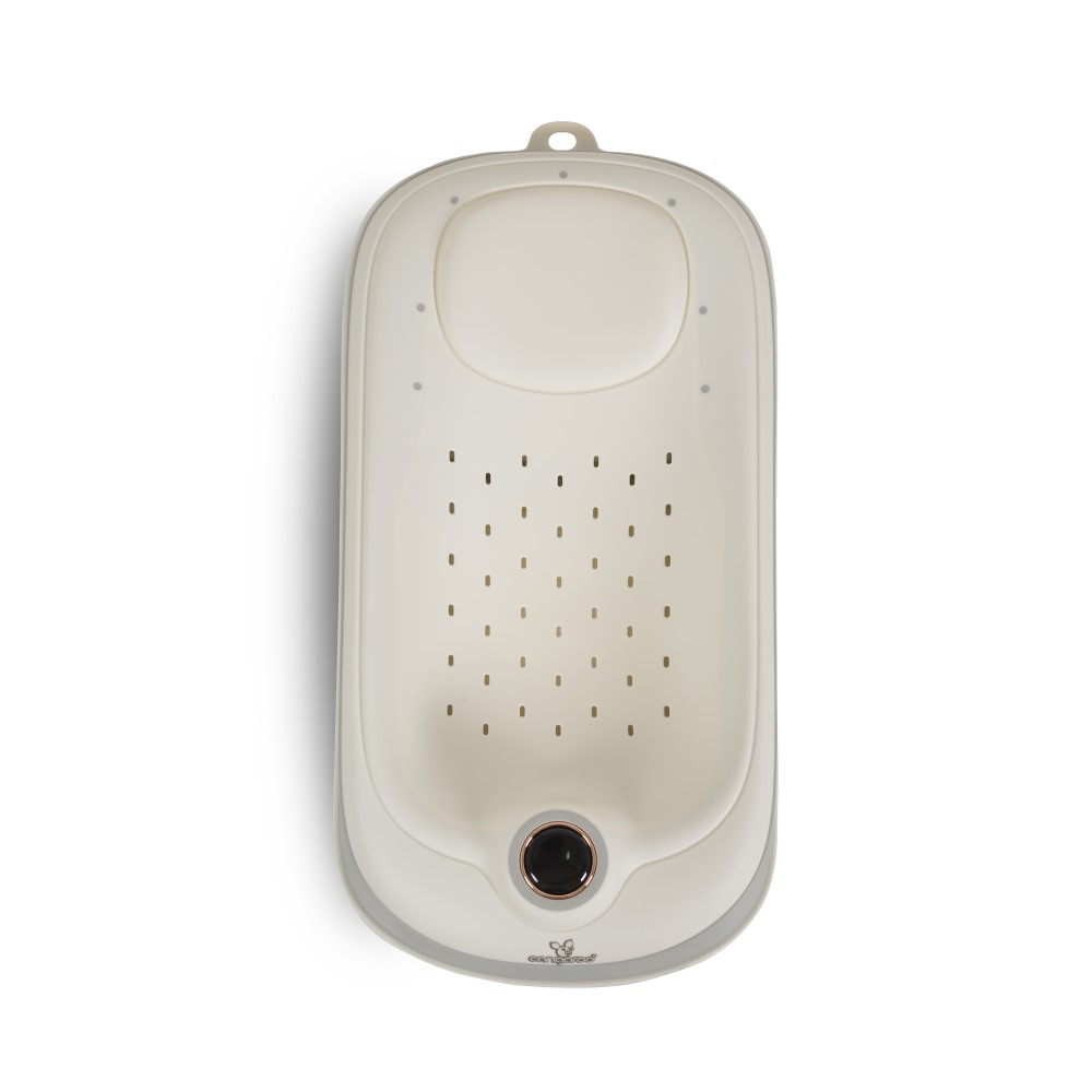 Η φωτογραφία δείχνει Η βάση στήριξης μπάνιου Havana συνδυάζει όλα όσα χρειάζεστε για μια ήρεμη και ευχάριστη εμπειρία μπάνιου για το μωρό σας.