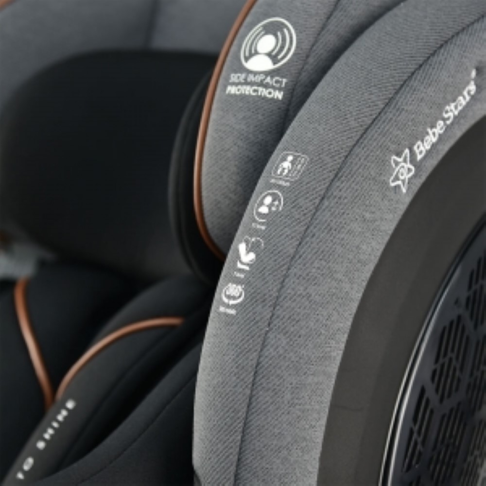 Η φωτογραφία δείχνει Το κάθισμα αυτοκινήτου i–Apex είναι ένα νέο κάθισμα της Bebe Stars, το οποίο ήρθε για να δώσει λύση σε κάθε σας διαδρομή με το μωράκι και το αυτοκίνητό σας σε καθημερινή βάση!Το i–Apex&nbsp; είναι σχεδιασμένο για παιδιά 40 έως 150 cm ύψους, διαθέτοντας επαρκή χώρο και προσφέροντ