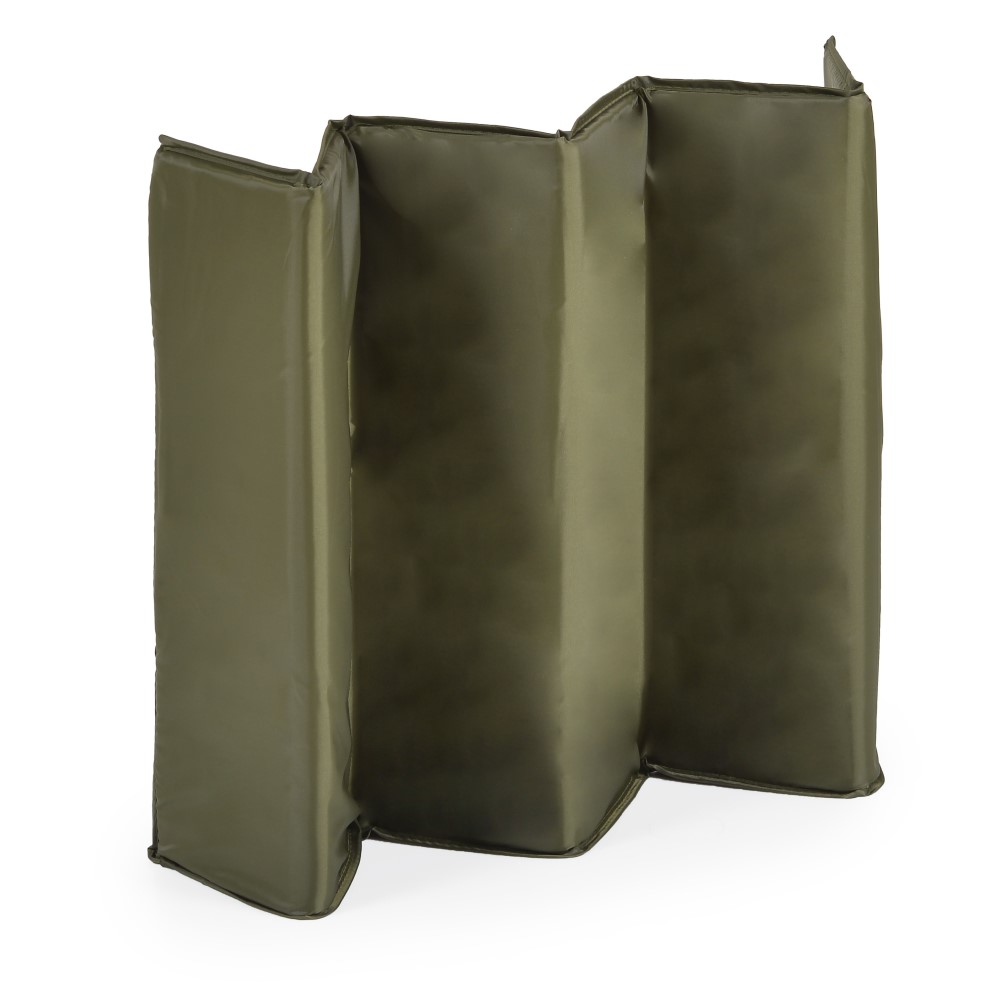 Η φωτογραφία δείχνει Η πτυσσόμενη κούνια Uno της Moni συνδυάζει κομψό σχεδιασμό και λειτουργικότητα για να παρέχει ένα ασφαλές και άνετο περιβάλλον για ύπνο και παιχνίδι – τόσο στο σπίτι όσο και κατά τη διάρκεια ταξιδιού.