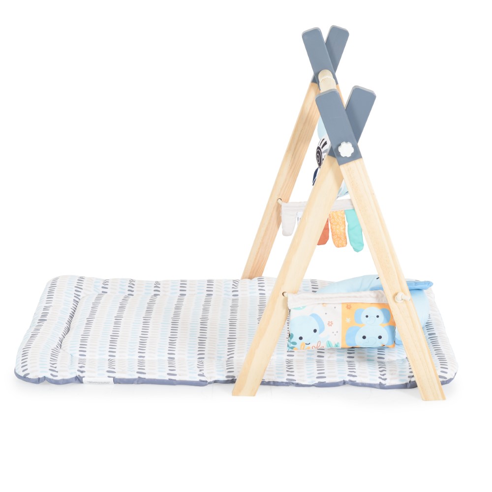 Το στρωματάκι παιχνιδιού δραστηριότητας είναι με 3 θέσεις παιχνιδιού - στην πλάτη, στην κοιλιά και σε καθιστή θέση.