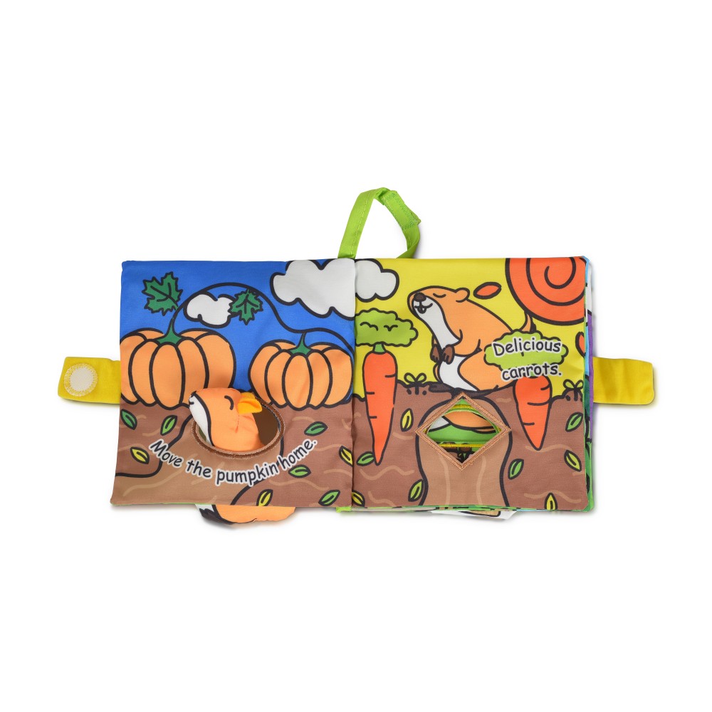 Μαλακό βιβλίο που δημιουργήθηκε για τα μικρά με τη μέθοδο Montessori.