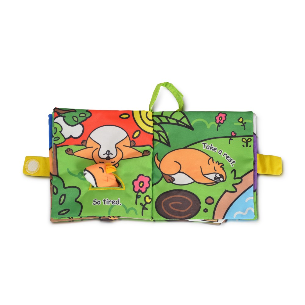 Μαλακό βιβλίο που δημιουργήθηκε για τα μικρά με τη μέθοδο Montessori.