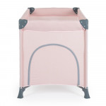 Το πτυσσόμενο παρκοκρέβατο One touch ξεχωρίζει με την εξαιρετικά εύκολη και γρήγορη μέθοδο αναδίπλωσης με το ένα χέρι.