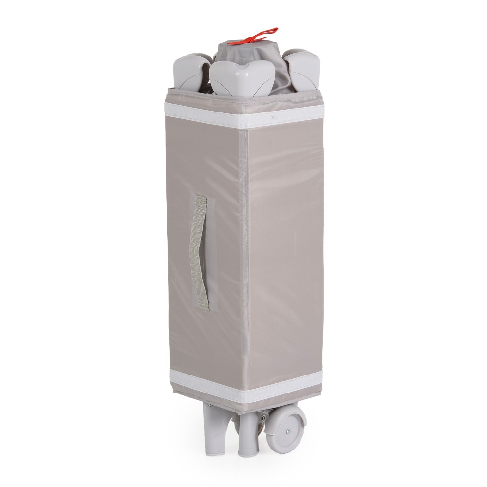 Κατάλληλο για χρήση από 0+ μηνών, έως 15kgΣταθερό παρκοκρέβατο 2 επιπέδων (το 2ο επίπεδο κατάλληλο για ηλικία από 0-6 μηνών)Το 2ο επίπεδο κουμπώνει με φερμουάρΑλλαξιέραΤέντα με 3 παιχνίδιαΠλαϊνή είσοδος με φερμουάρΤσάντα μεταφοράςΣτρώμα με πάχος 1.