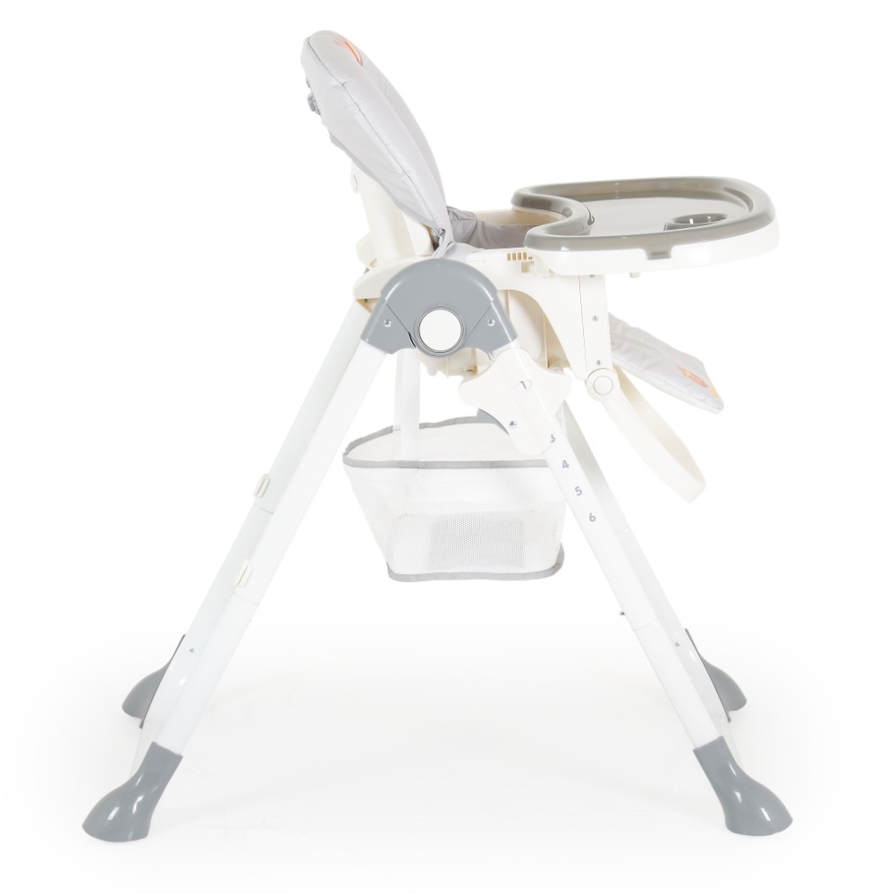 Η φωτογραφία δείχνει Είναι ένα παιδικό καρεκλάκι φαγητού με ζωηρό σχεδιασμό και μαλακά υφάσματα που θα κάνουν την ώρα του φαγητού απολαυστική! Μπορεί να προσαρμοστεί ακριβώς στις ανάγκες του παιδιού εξασφαλίζοντας άνεση.