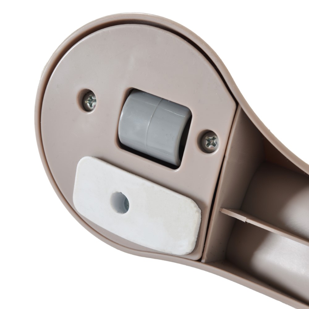 Η φωτογραφία δείχνει Είναι ένα παιδικό καρεκλάκι φαγητού με ζωηρό σχεδιασμό και μαλακά υφάσματα που θα κάνουν την ώρα του φαγητού απολαυστική! Μπορεί να προσαρμοστεί ακριβώς στις ανάγκες του παιδιού εξασφαλίζοντας άνεση.