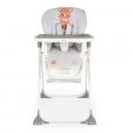 Η φωτογραφία δείχνει Είναι ένα παιδικό καρεκλάκι φαγητού με ζωηρό σχεδιασμό και μαλακά υφάσματα που θα κάνουν την ώρα του φαγητού απολαυστική! Μπορεί να προσαρμοστεί ακριβώς στις ανάγκες του παιδιού εξασφαλίζοντας άνεση.