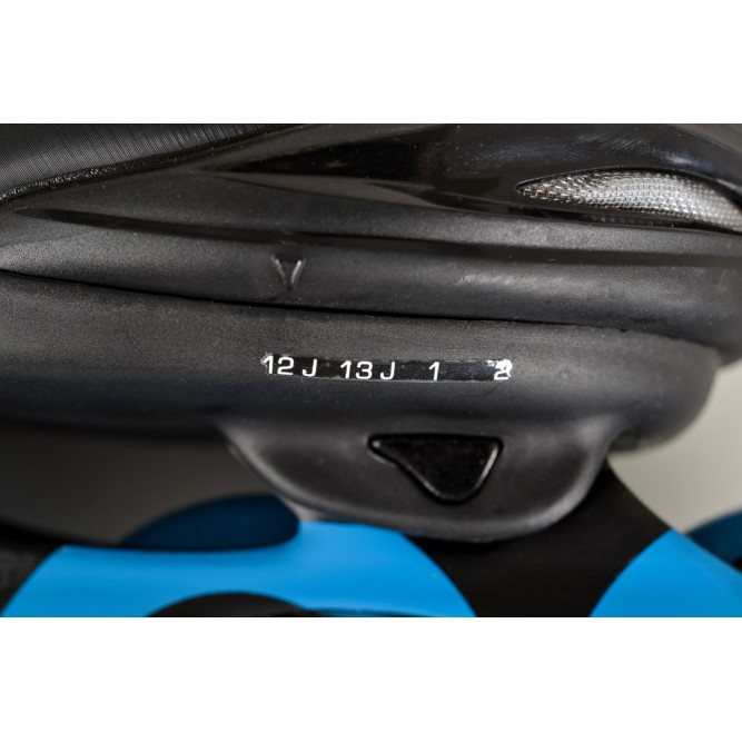 Τα ρυθμιζόμενα πατίνια inline είναι κατάλληλα για παιδιά ηλικίας άνω των 3 ετών και βάρους έως 60 κιλά.