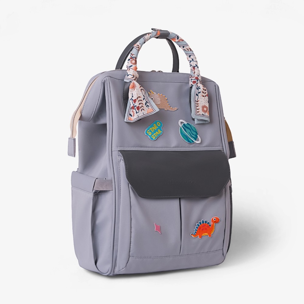 Η φωτογραφία δείχνει Διαθέτει με κομψό και αποτελεσματικό σχεδιασμό.