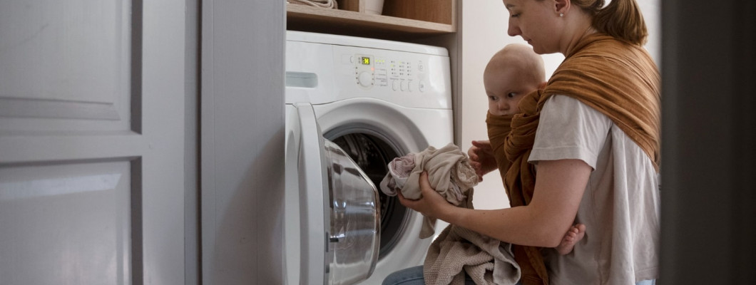 Βασικές συμβουλές για το πλύσιμο των βρεφικών ρούχων στο πλυντήριο