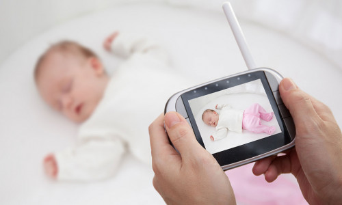 Σύστημα ενδοεπικοινωνίας μωρού: Που λειτουργούν και ποια τα χαρακτηριστικά τους (baby monitors)