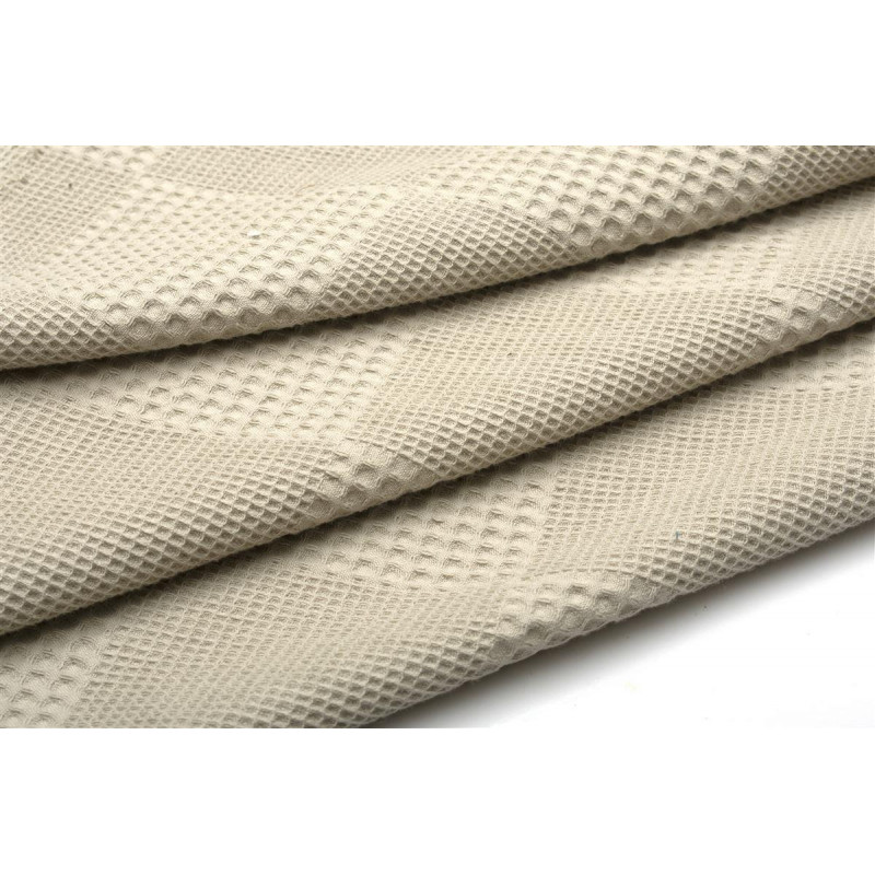 Άνετη και απαλή μονόχρωμη κουβέρτα πικέ κούνιας, διαστάσεων 120X150 cm.