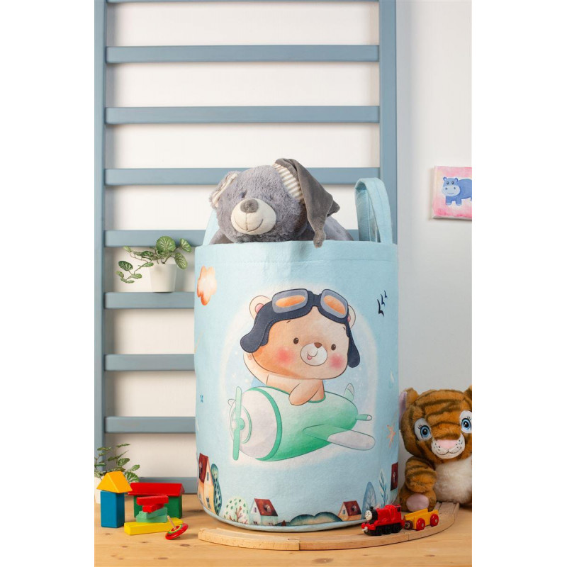 Η φωτογραφία δείχνει Υφασμάτινο καλάθι αποθήκευσης για την τακτοποίηση του παιδικού-βρεφικού δωματίου, διαστάσεων 50X30X45 cm και χωρητικότητας έως 32L με χρωματιστό σχέδιο ψηφιακής εκτύπωσης για να ομορφαίνει το δωμάτιο.