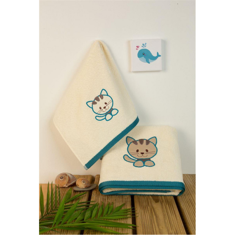 Σετ βρεφικές πετσέτες μπάνιου που περιέχει : 1 τεμάχιο πετσέτα χειρός διαστάσεων 30X50 cm και 1 τεμάχιο πετσέτα μπάνιου διαστάσεων 70X140 cm.