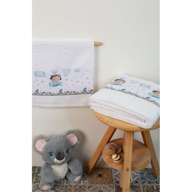 Σετ βρεφικές πετσέτες μπάνιου που περιέχει : 1 τεμάχιο πετσέτα χειρός διαστάσεων 30X50 cm και 1 τεμάχιο πετσέτα μπάνιου διαστάσεων 70X140 cm.