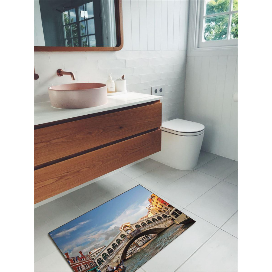 Η φωτογραφία δείχνει Πατάκι, με εντυπωσιακή απεικόνιση σχεδίων, ψηφιακής εκτύπωσης, για να διακοσμήσετε το μπάνιο και άλλους χώρους του σπιτιού σας.