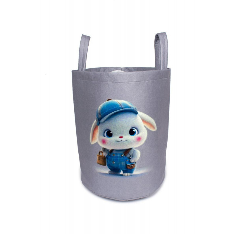 Η φωτογραφία δείχνει Υφασμάτινο καλάθι αποθήκευσης για την τακτοποίηση του παιδικού-βρεφικού δωματίου, διαστάσεων 50X30X45 cm και χωρητικότητας έως 32L με χρωματιστό σχέδιο ψηφιακής εκτύπωσης για να ομορφαίνει το δωμάτιο.