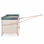 Η φωτογραφία δείχνει ﻿Πτυσσόμενο παρκοκρέβατο της εταιρείας Cangaroo.